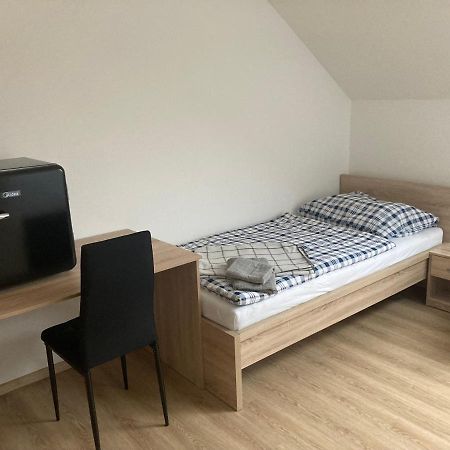 Ubytování Na špejcharu, Želevčice Slaný Exterior foto