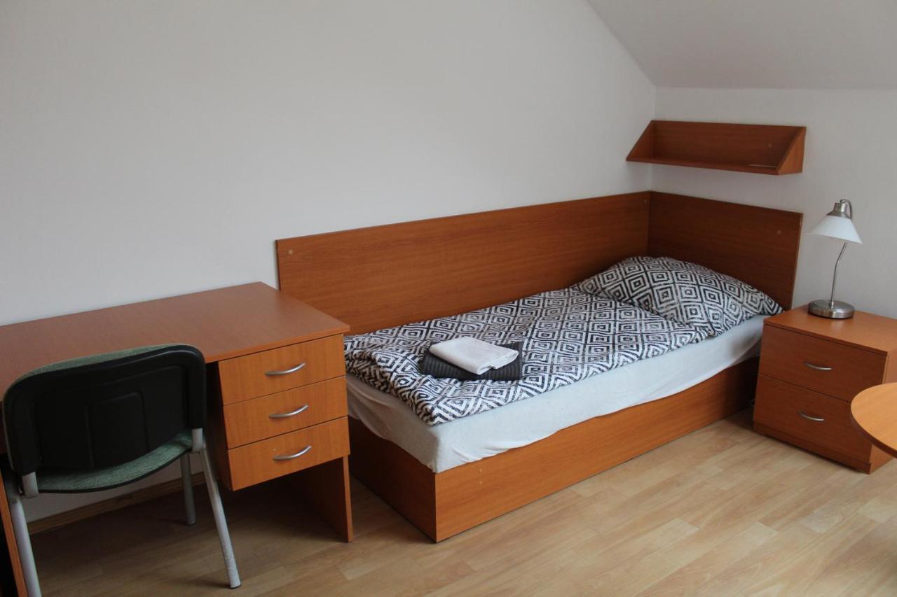 Ubytování Na špejcharu, Želevčice Slaný Exterior foto