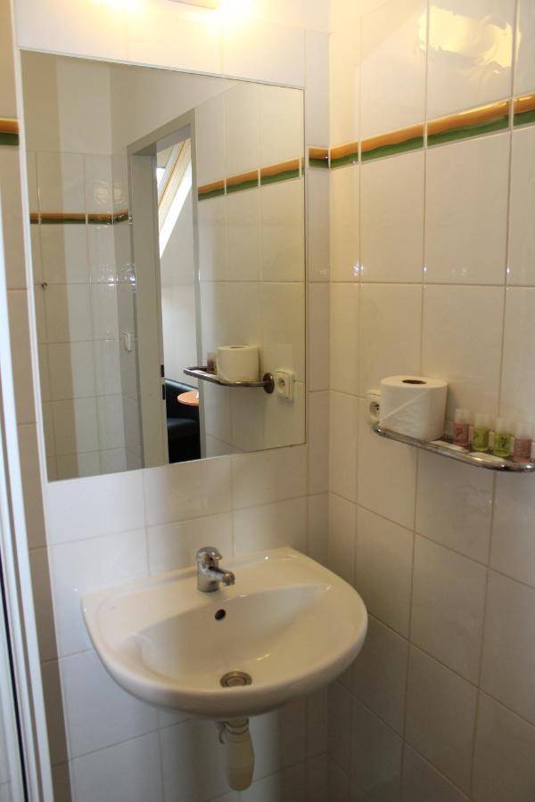 Ubytování Na špejcharu, Želevčice Slaný Exterior foto