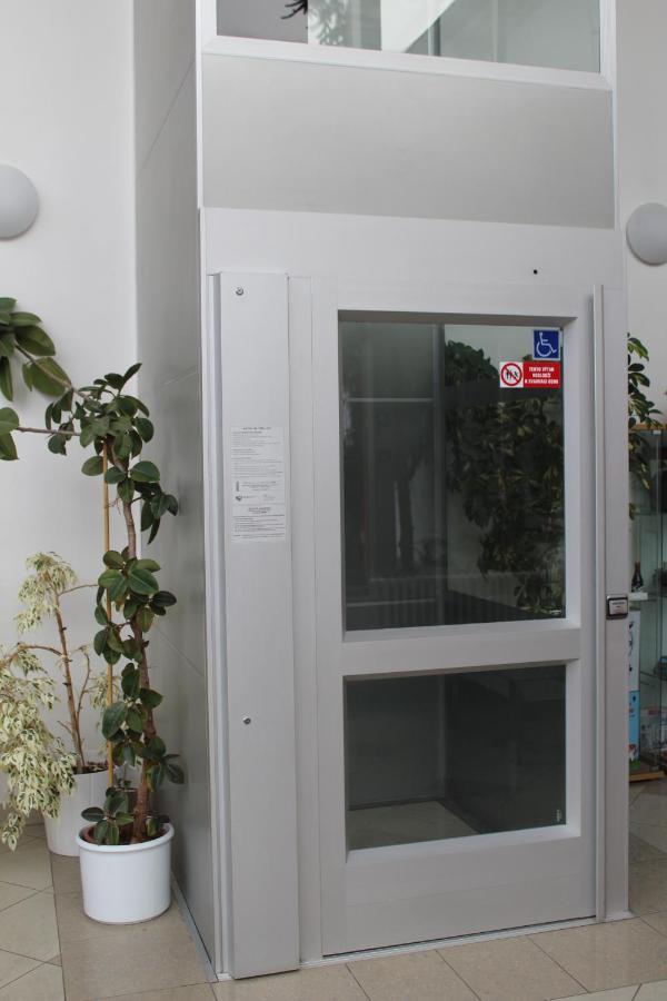 Ubytování Na špejcharu, Želevčice Slaný Exterior foto