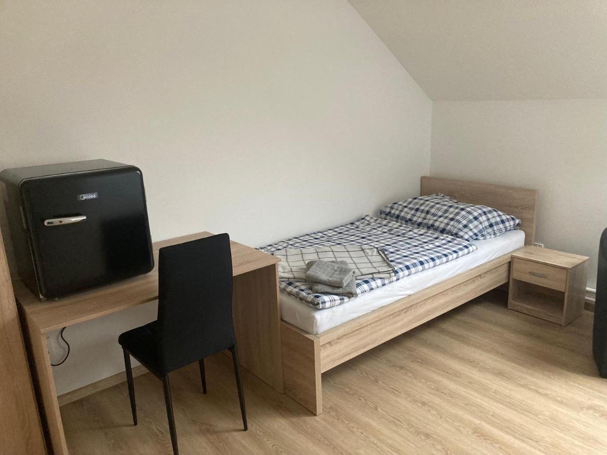 Ubytování Na špejcharu, Želevčice Slaný Exterior foto